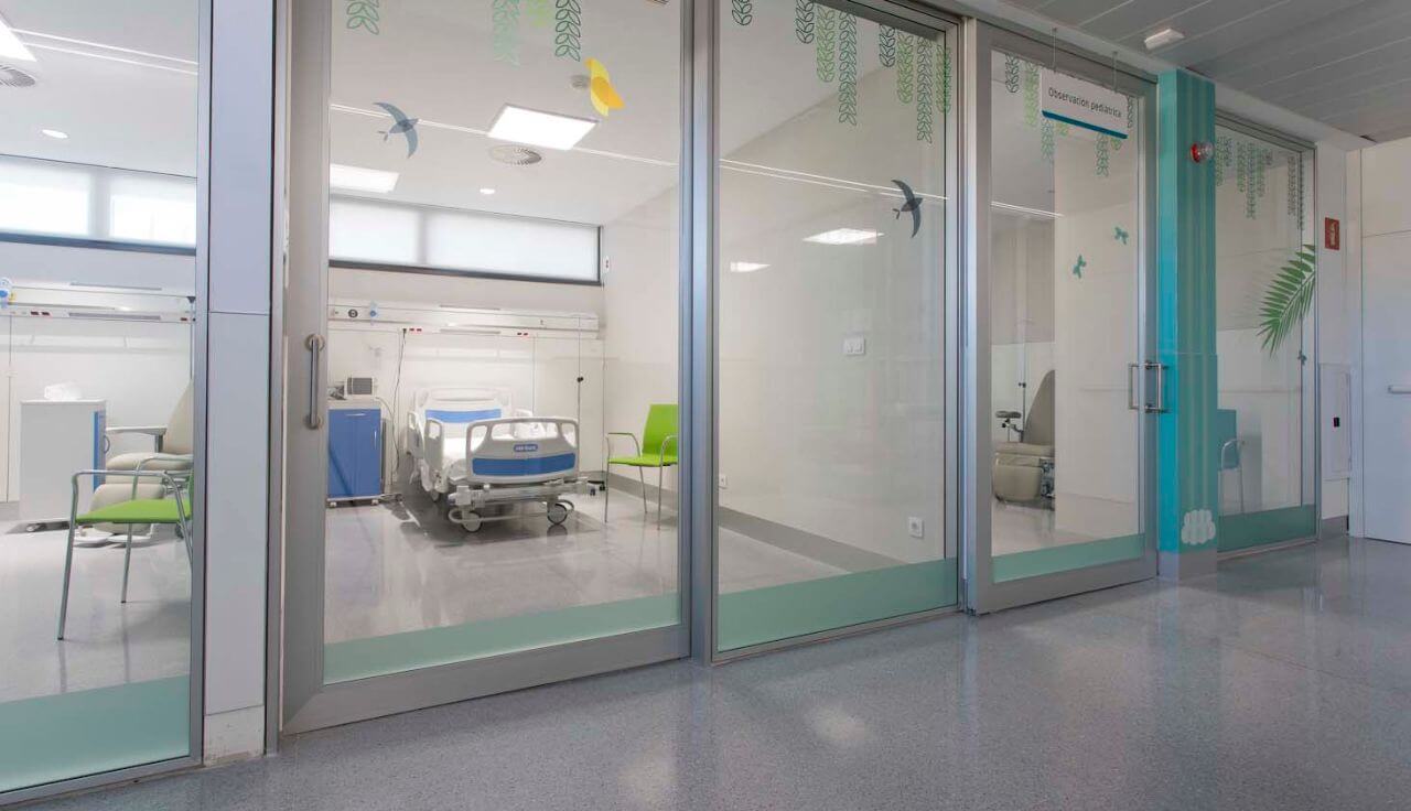 The N270 monobloc bed had unit was perfectly integrated in the Pediatric Emergency rooms, offering an efficient and aesthetically appealing solution